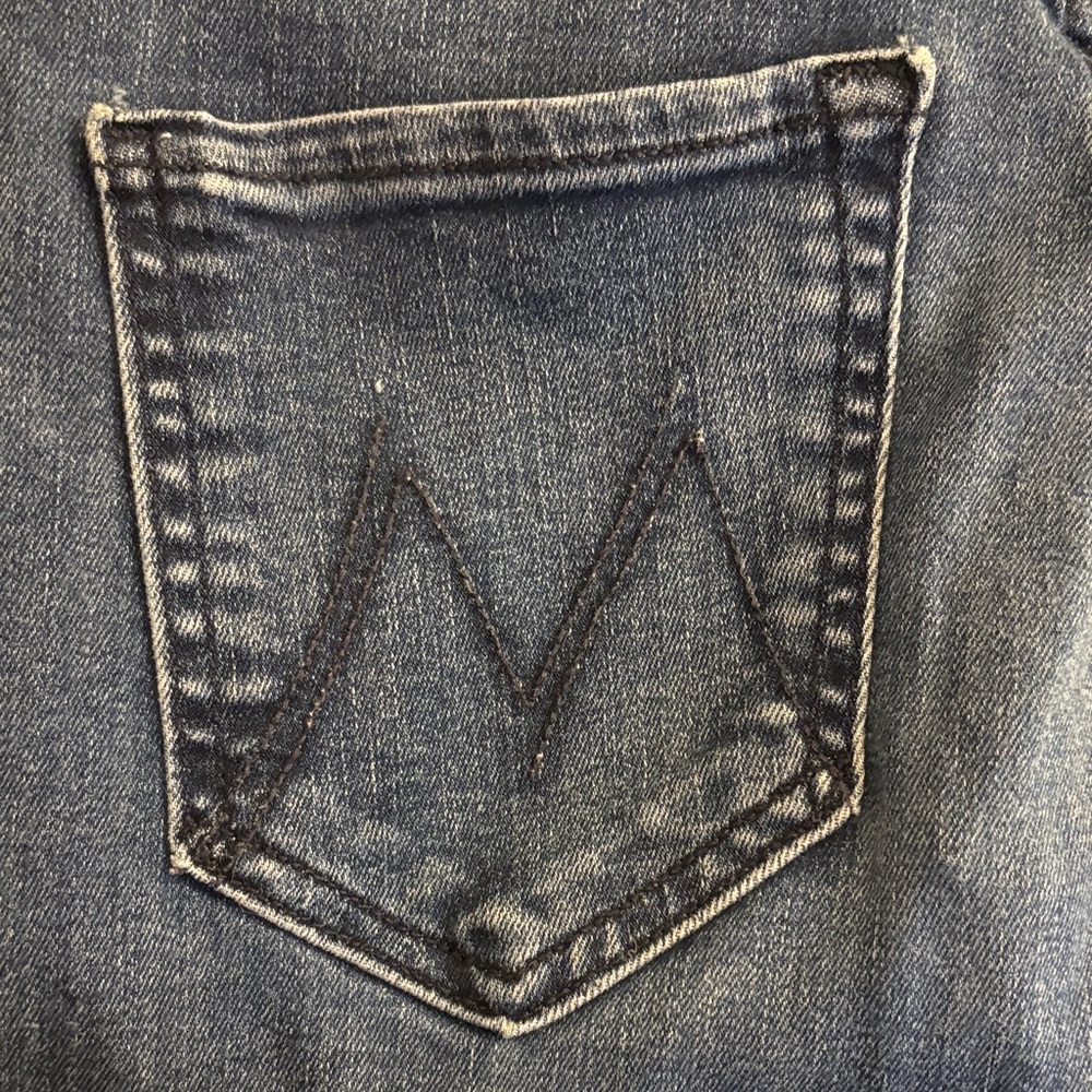 MOTHER Denim Jeans with Embroidered Back Pocket in Faded Blue